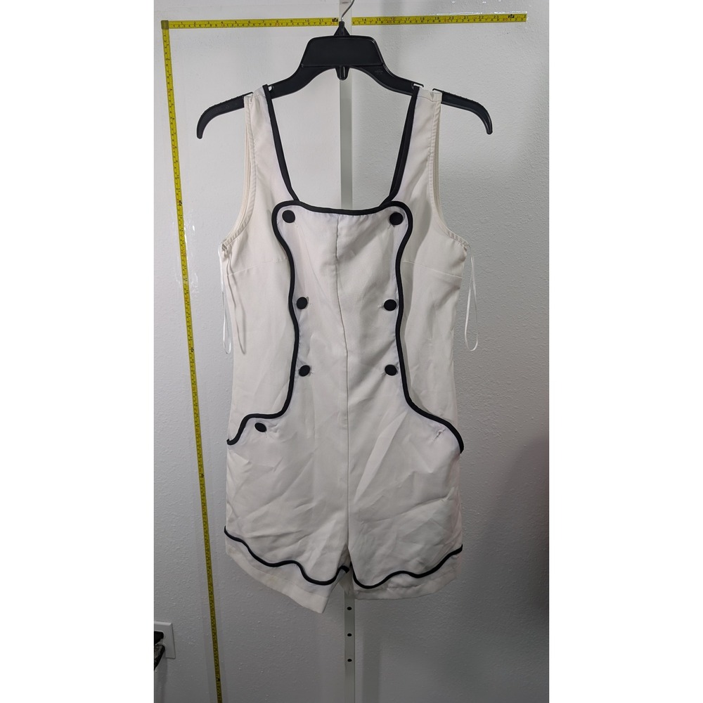 Tea & Cup Los Angeles White Black Nautical Scalloped Button Romper Medium
